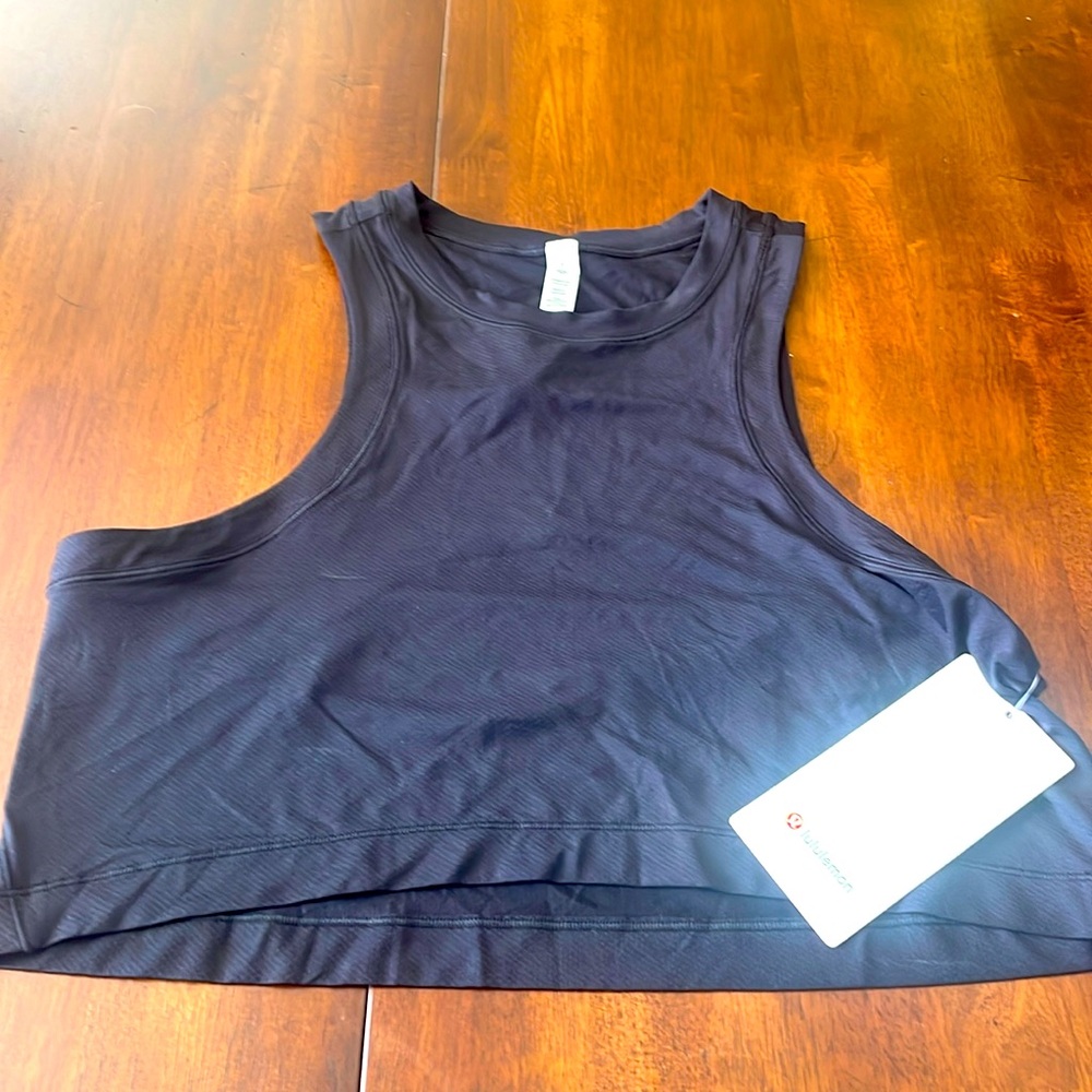 Lululemon open back cropped tank
